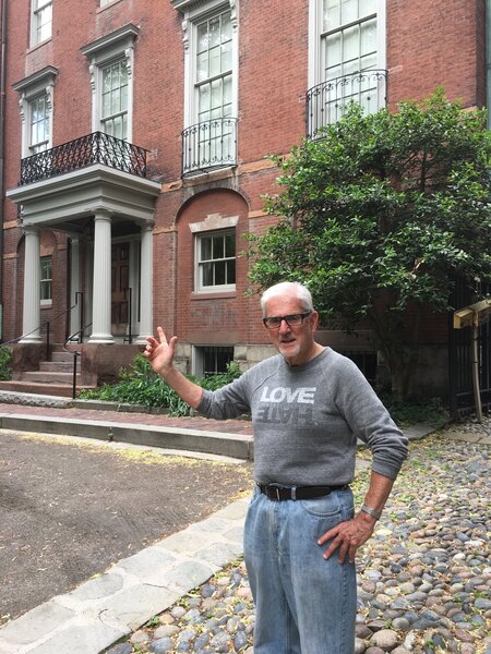 Steve Loher leading a tour of Beacon Hill