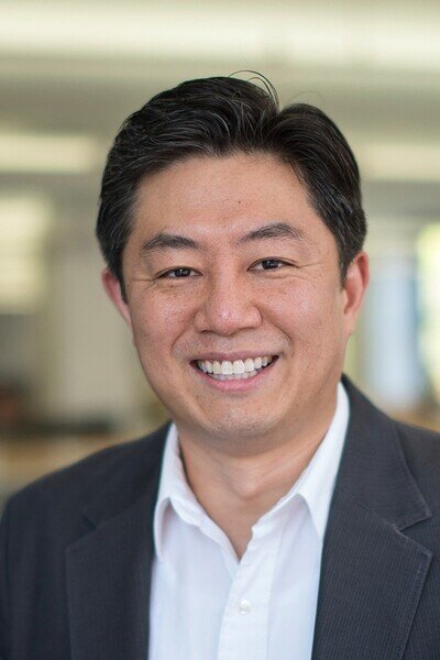 Tom Chung headshot