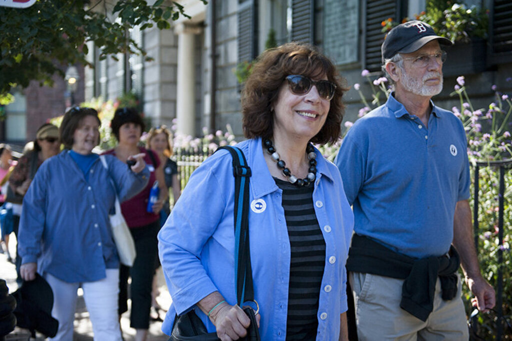 tour guides walking in boston