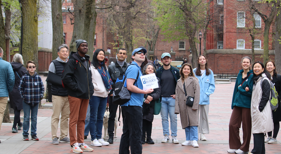 tour guide with private tour in boston